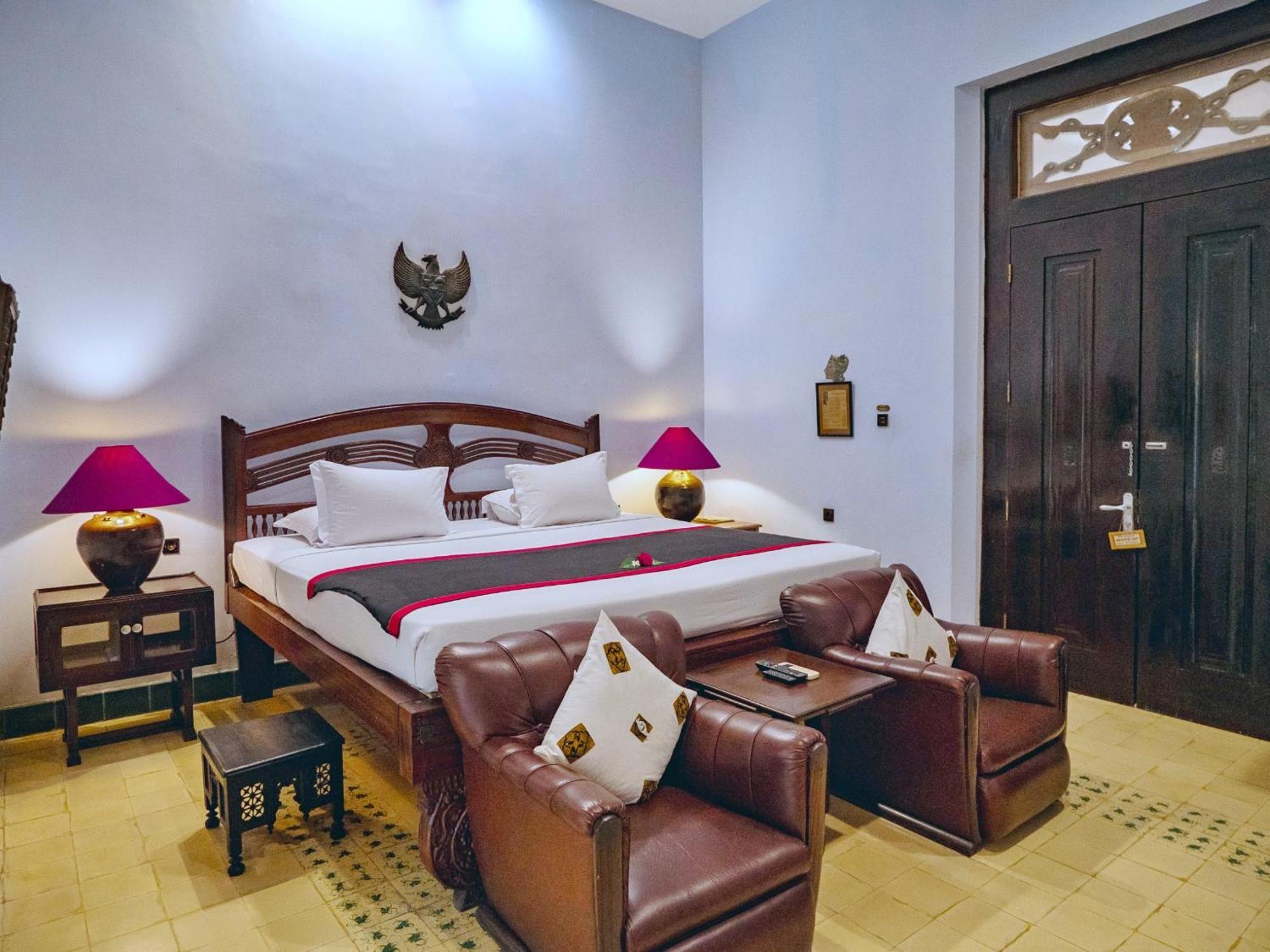 Hotel Tugu Blitar Zewnętrze zdjęcie