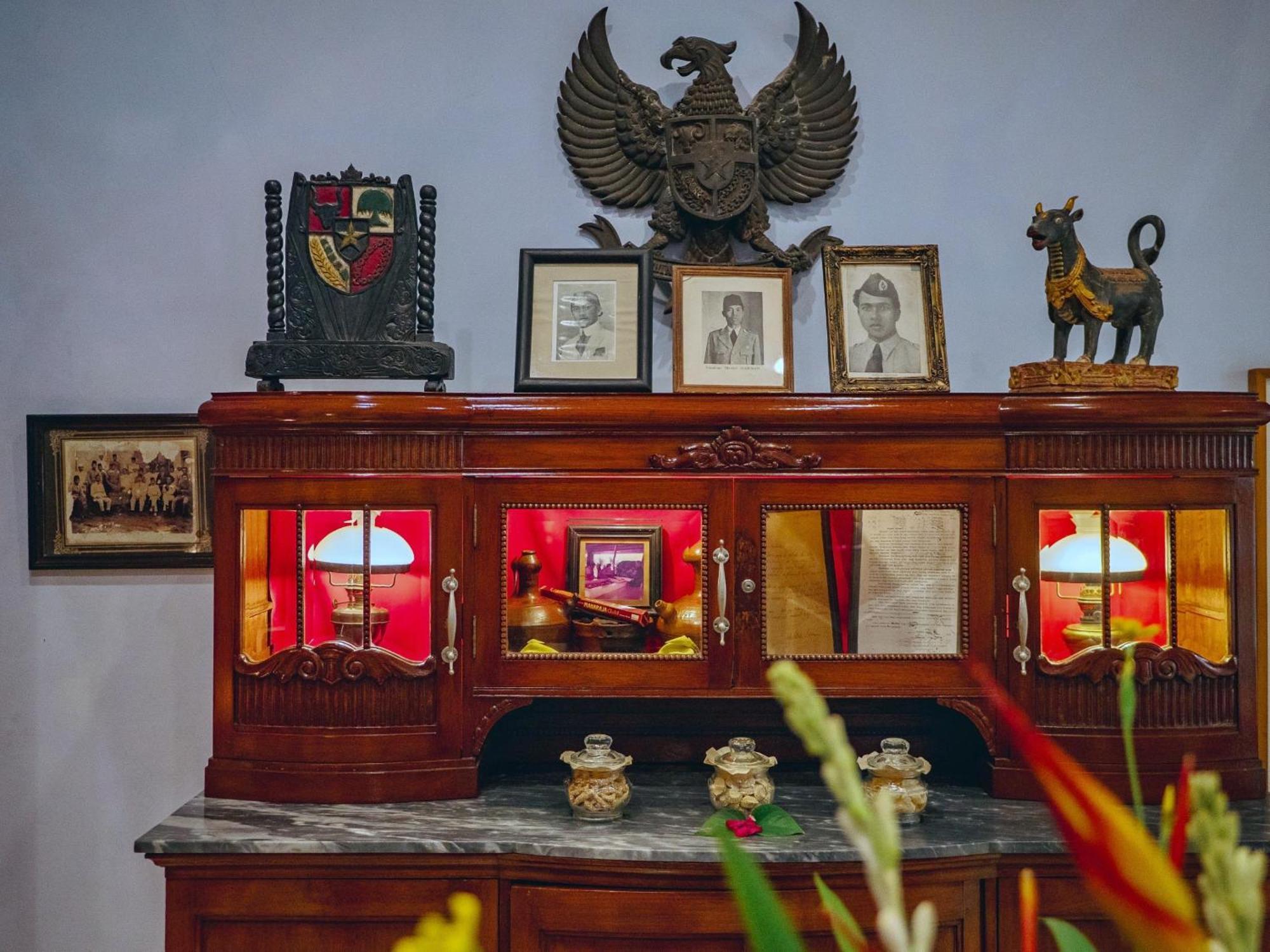 Hotel Tugu Blitar Zewnętrze zdjęcie