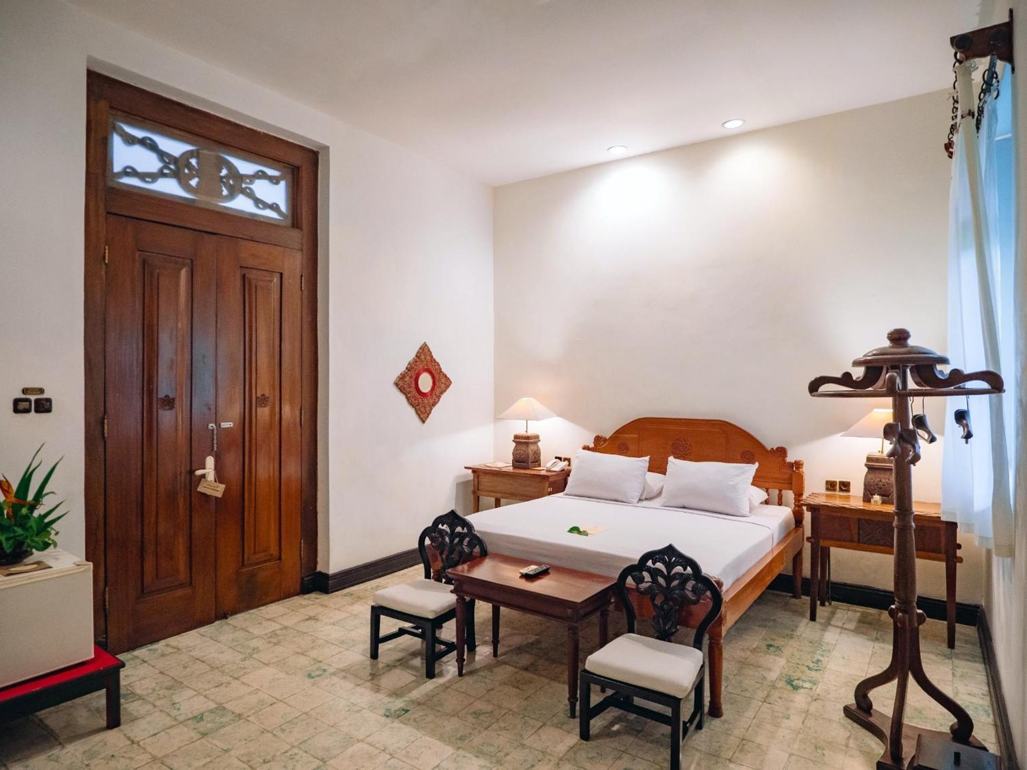 Hotel Tugu Blitar Zewnętrze zdjęcie