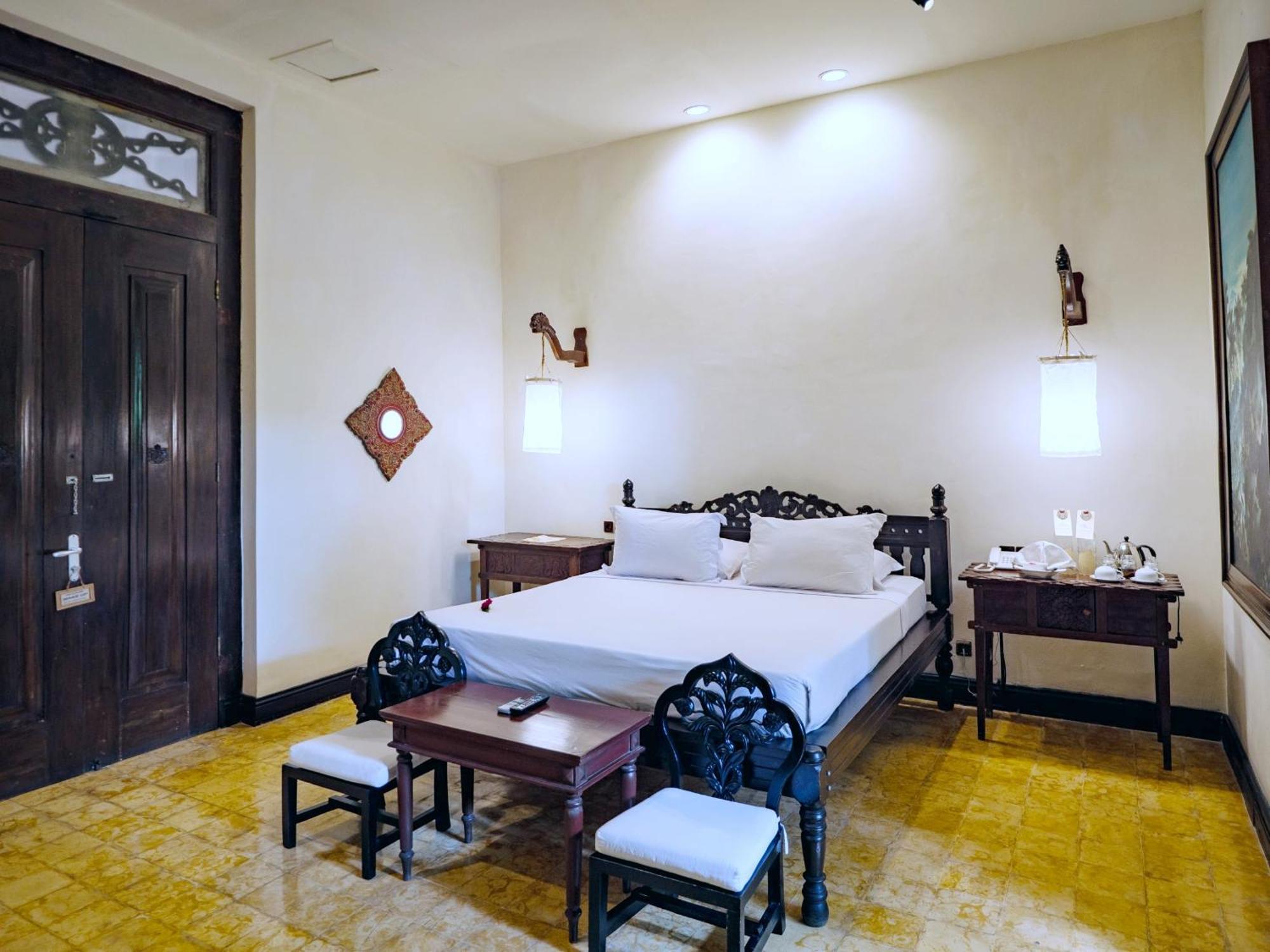 Hotel Tugu Blitar Zewnętrze zdjęcie