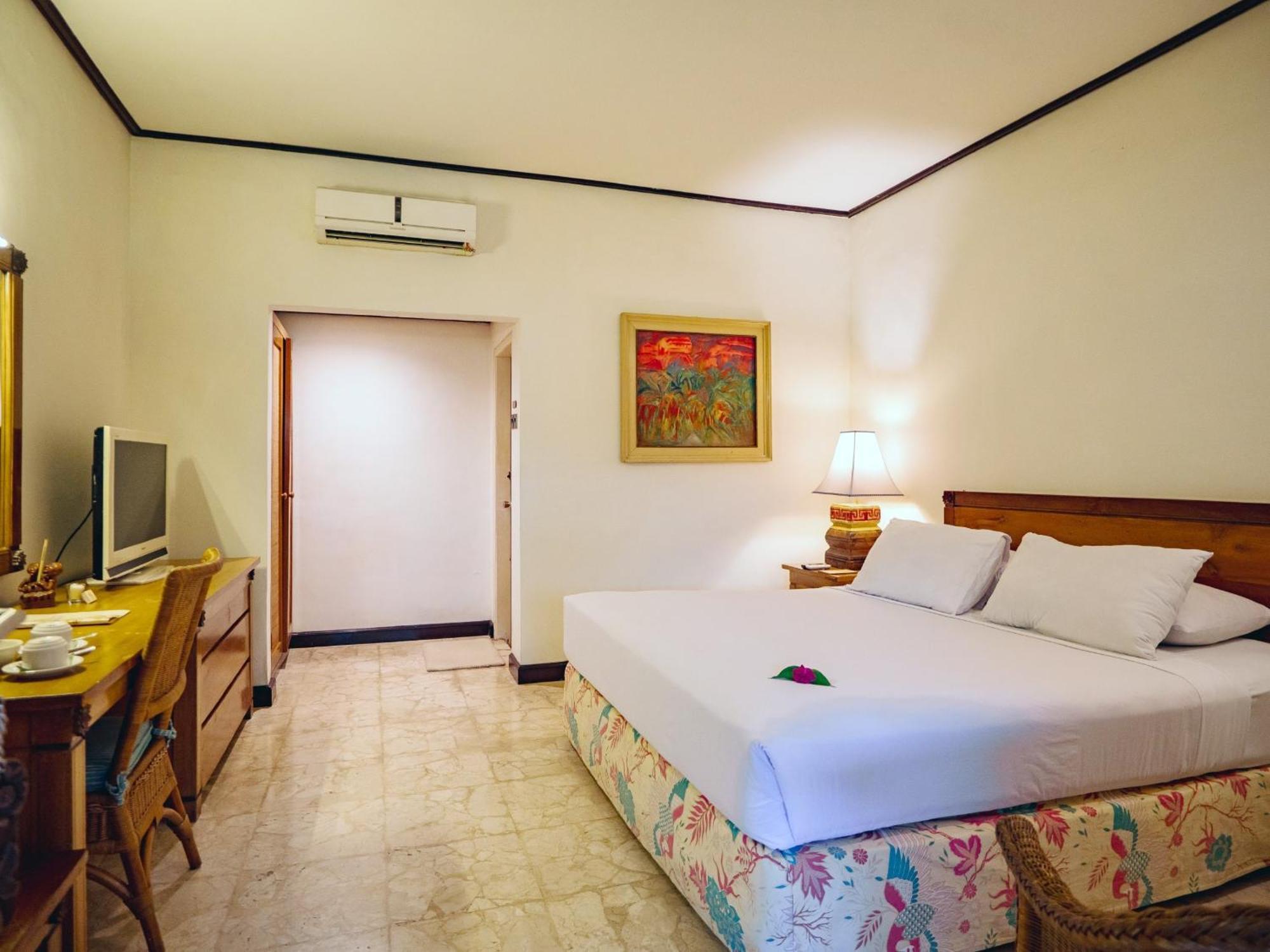 Hotel Tugu Blitar Zewnętrze zdjęcie