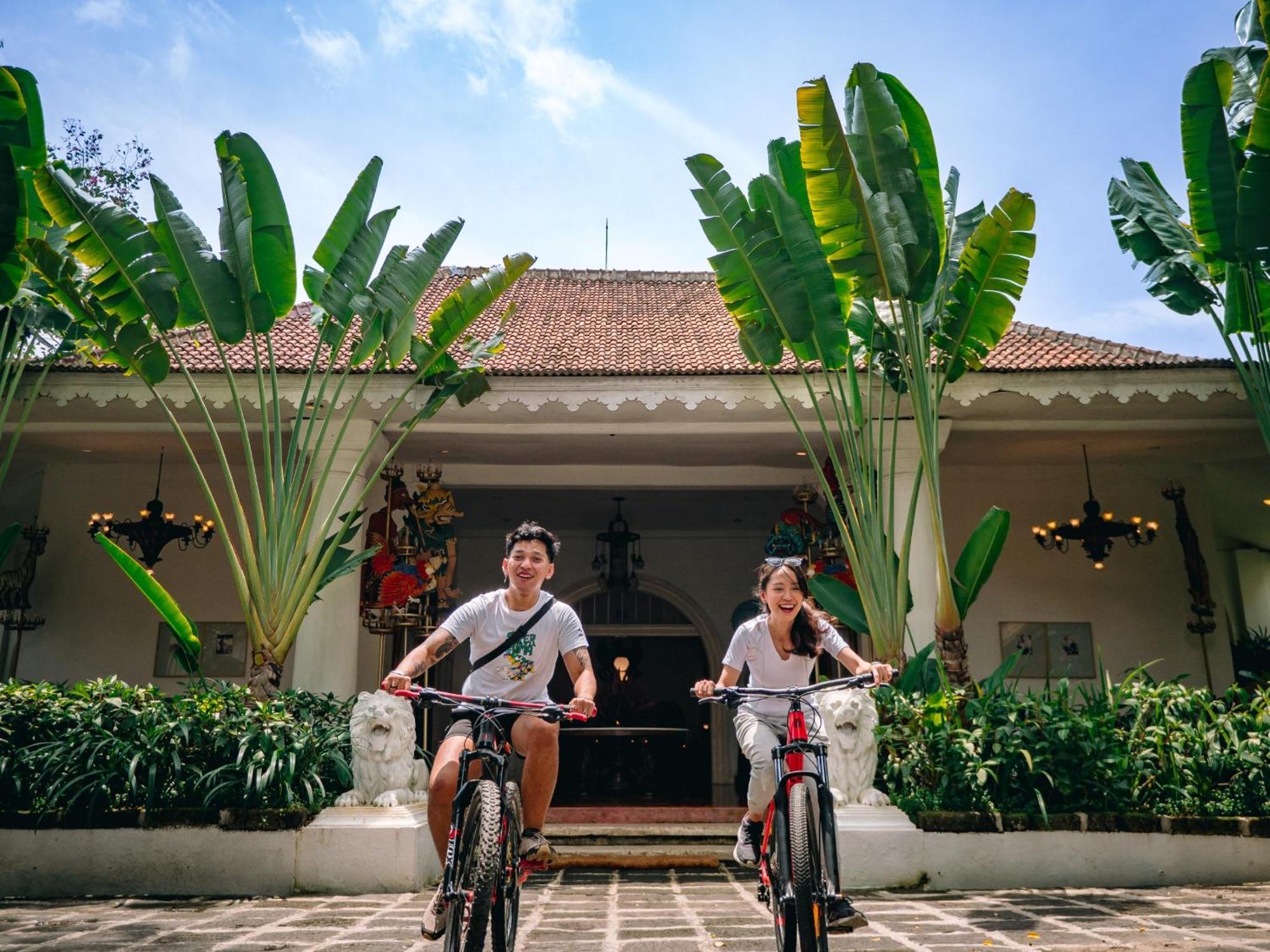 Hotel Tugu Blitar Zewnętrze zdjęcie