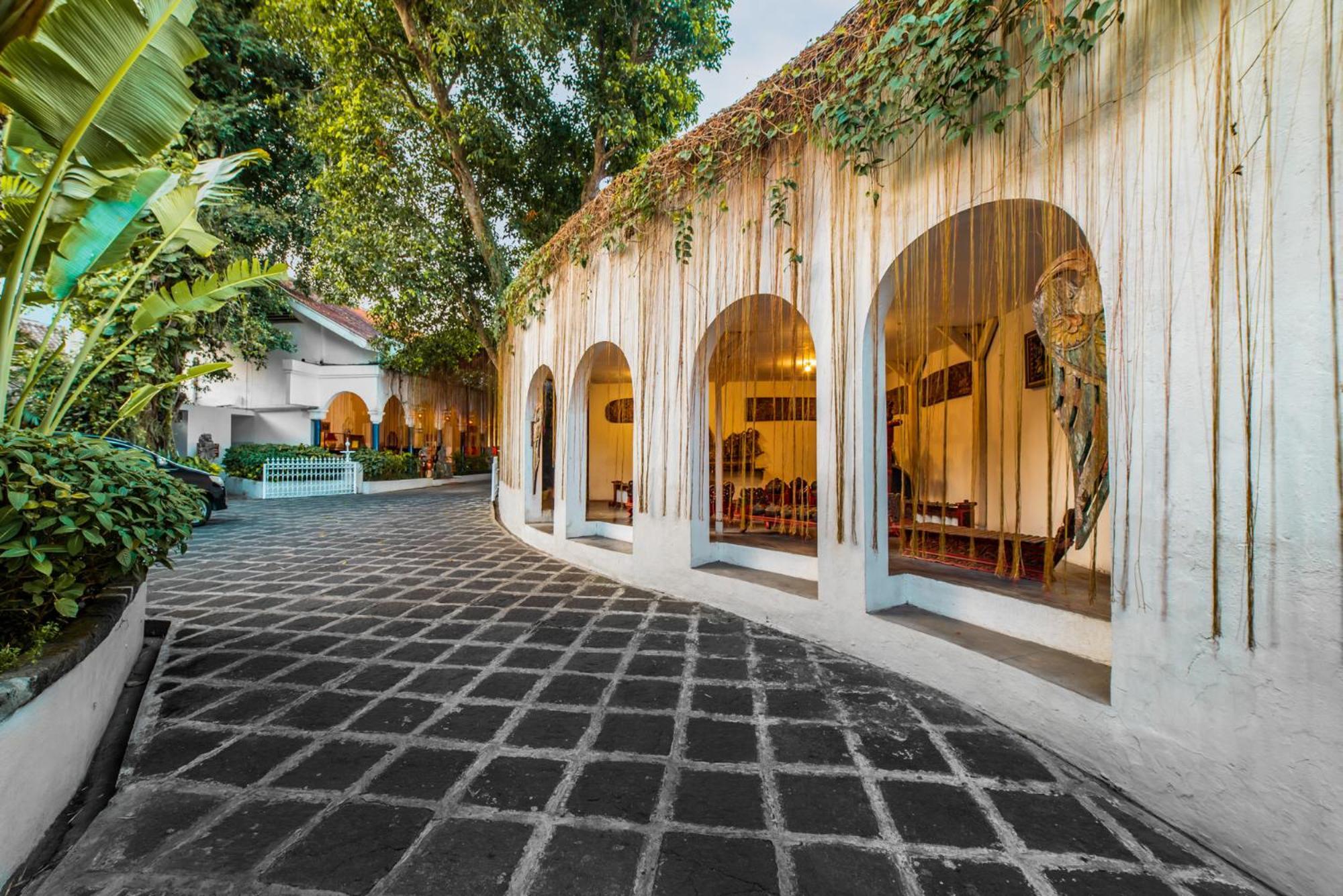 Hotel Tugu Blitar Zewnętrze zdjęcie