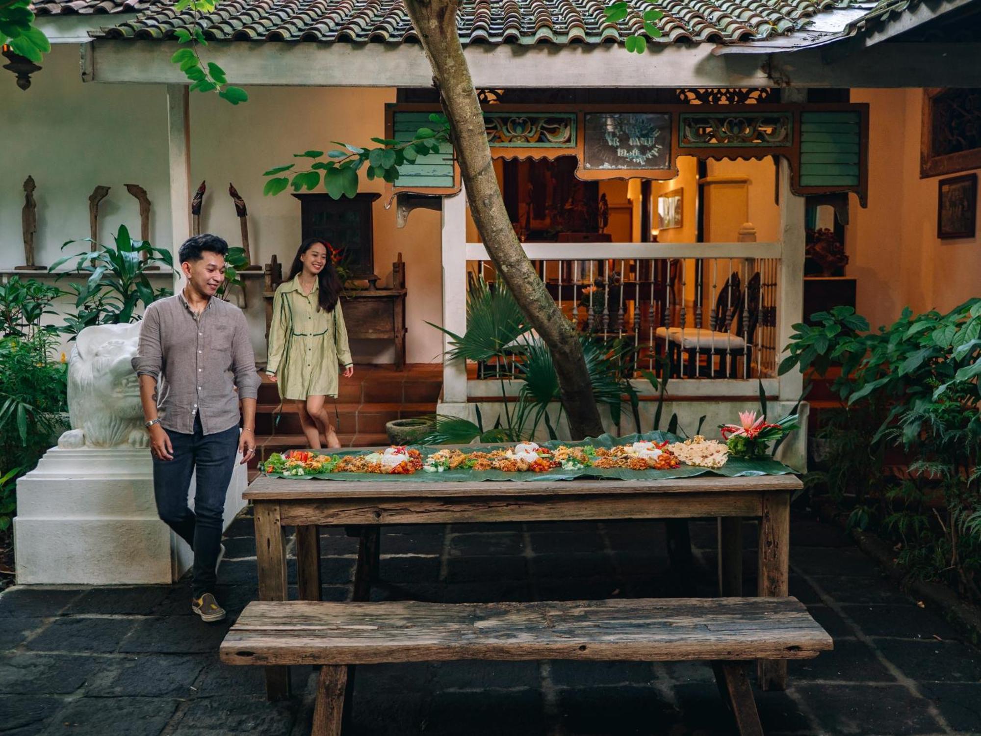 Hotel Tugu Blitar Zewnętrze zdjęcie