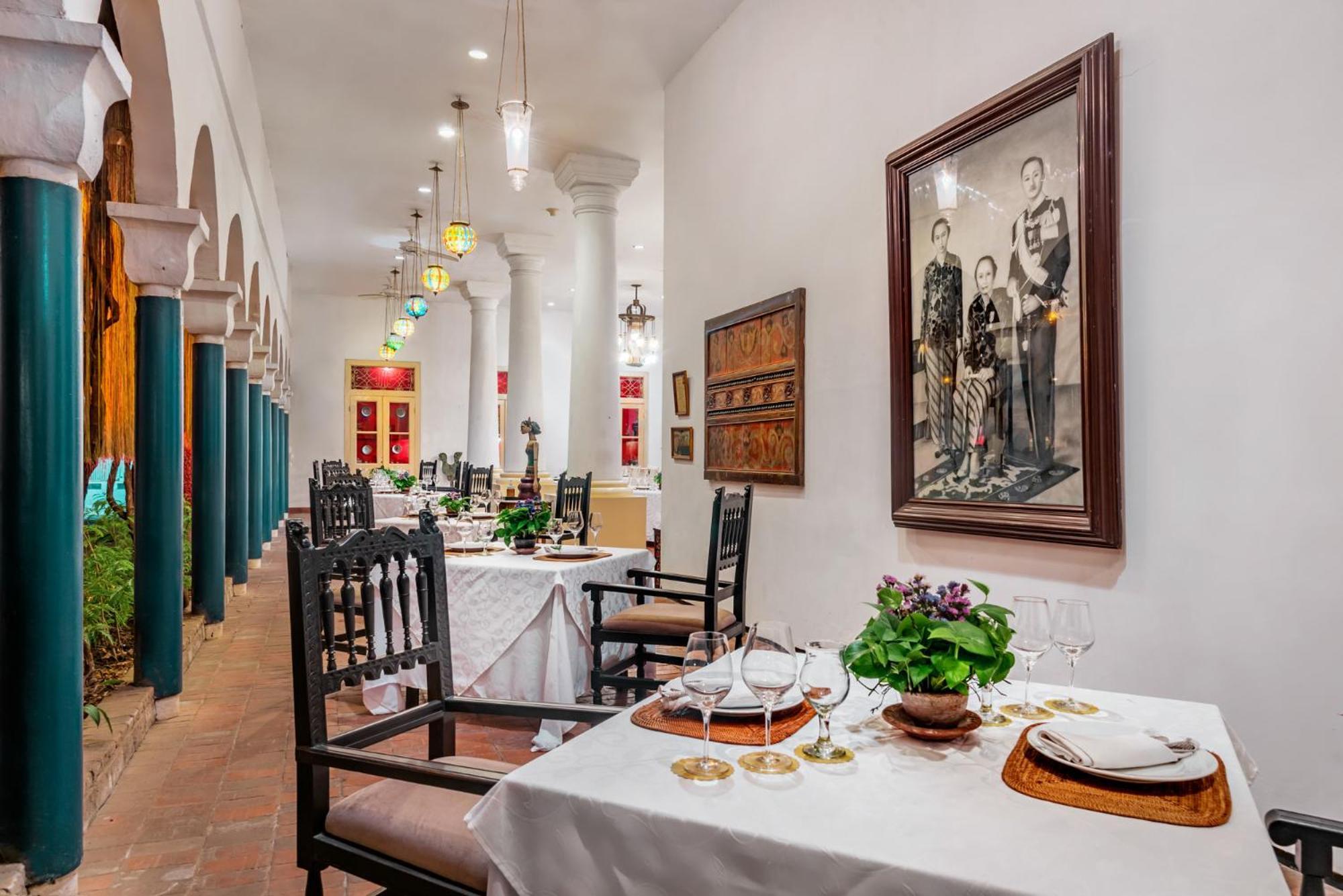 Hotel Tugu Blitar Zewnętrze zdjęcie