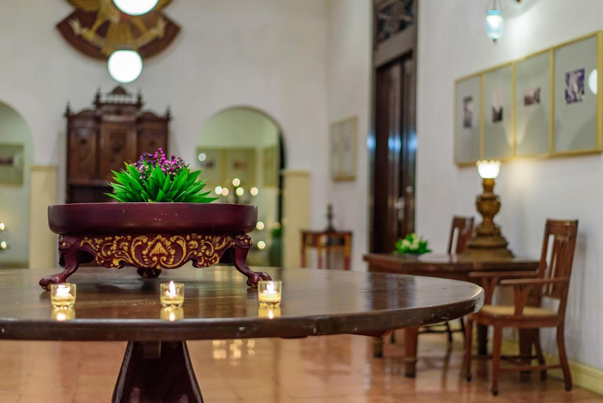 Hotel Tugu Blitar Zewnętrze zdjęcie