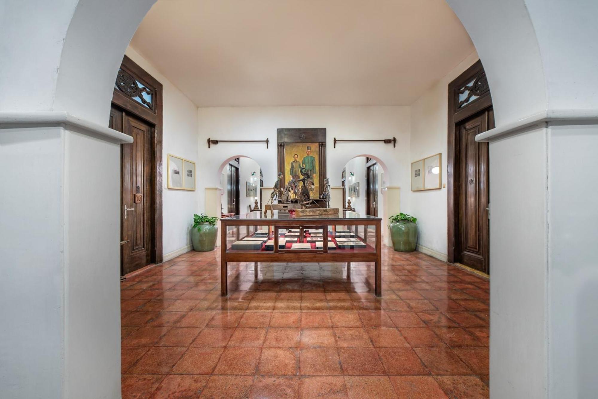 Hotel Tugu Blitar Zewnętrze zdjęcie